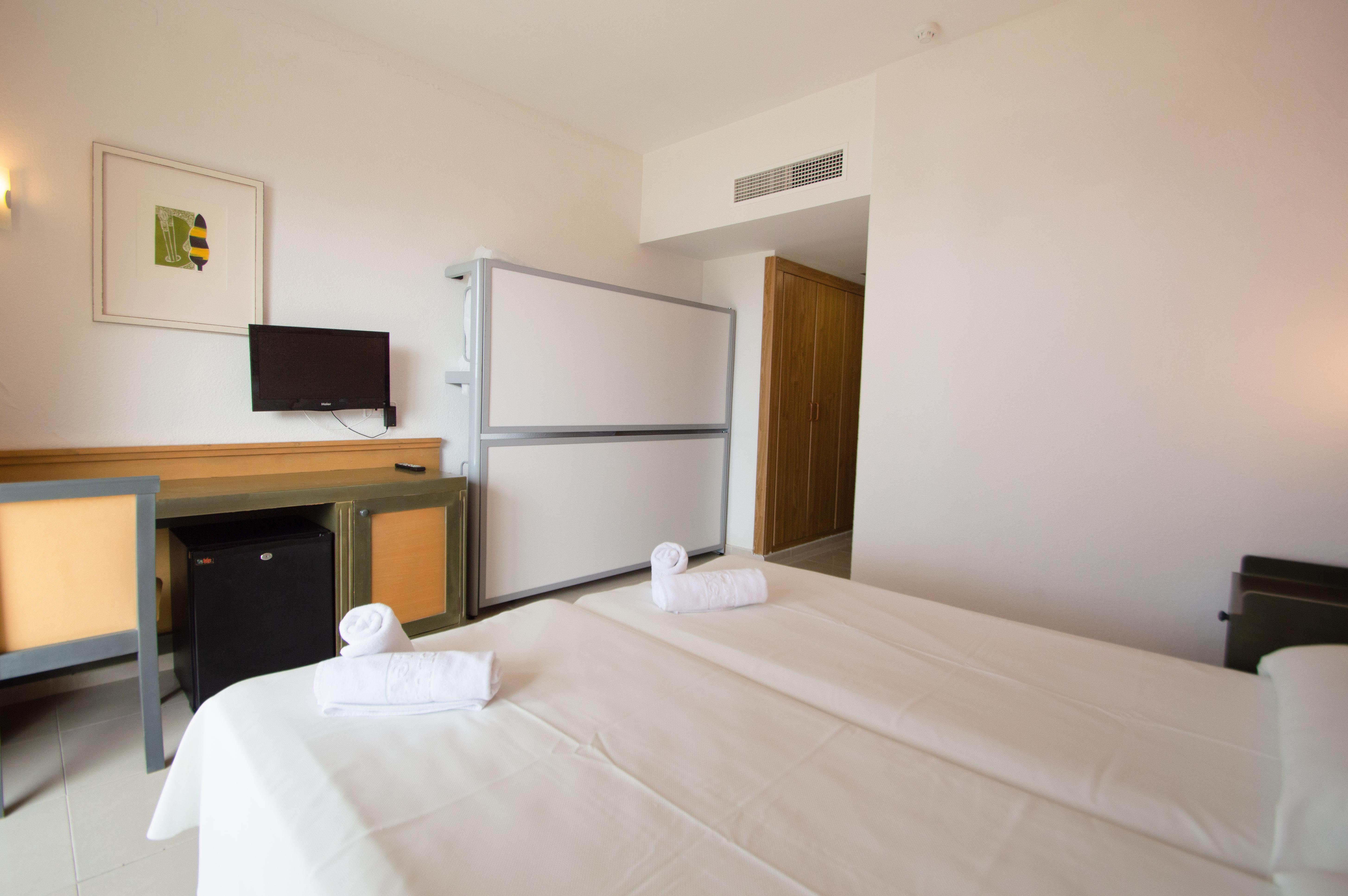 Club Hotel Aguamarina อาเรนาล เดน กาสเตล ภายนอก รูปภาพ