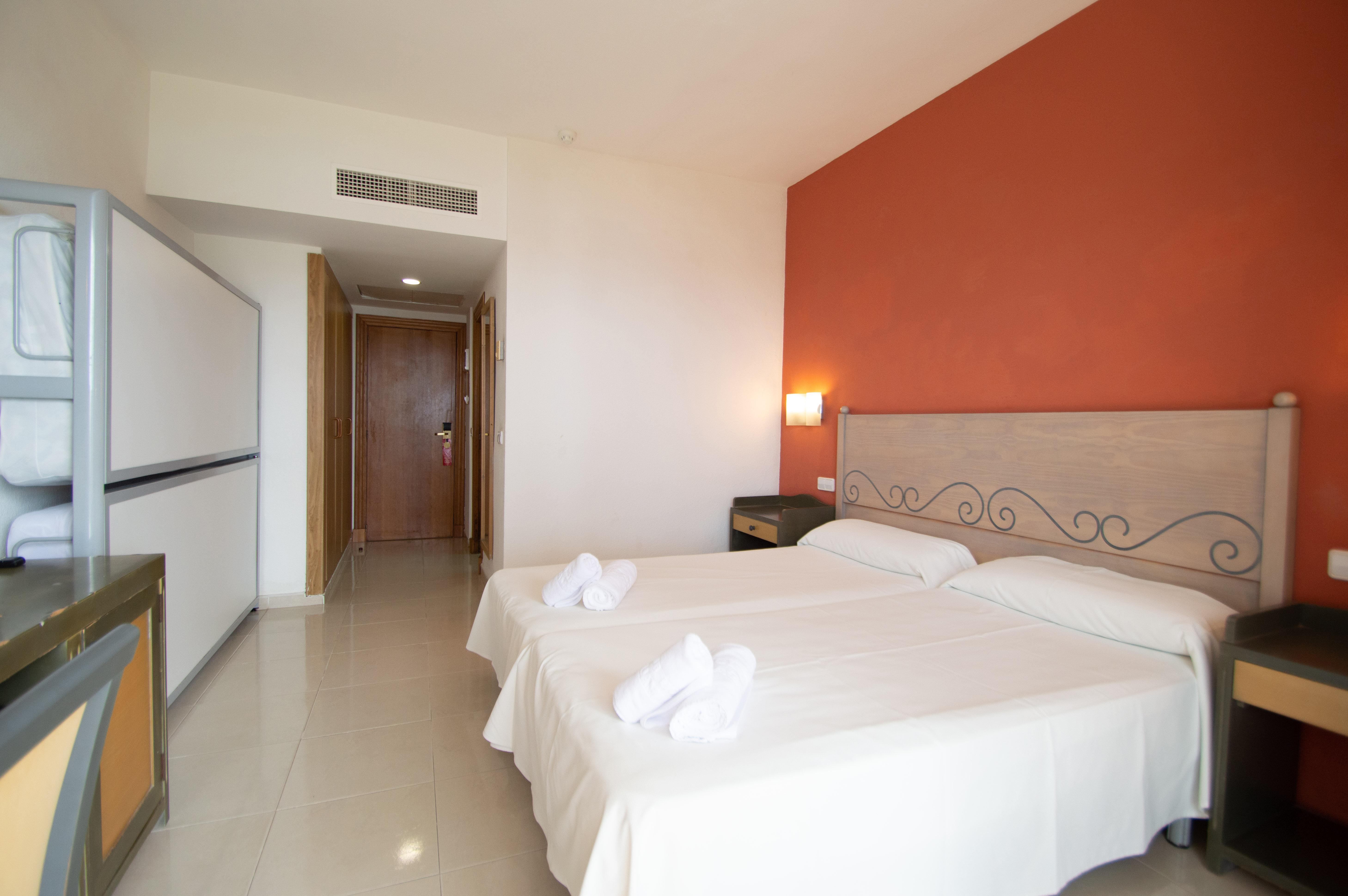 Club Hotel Aguamarina อาเรนาล เดน กาสเตล ภายนอก รูปภาพ